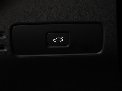 Volvo  C40 Twin Motor Ultimate | Stoel & stuurwielverwarming | Adaptieve cruise control incl. BLIS | Semi Vi... ActivLease financial lease