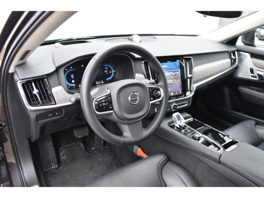 Volvo  V90 Volvo T6 Plug-in hybrid AWD Ultimate Bright |Massage|Pano|Bowers&Wilkins ActivLease financial lease