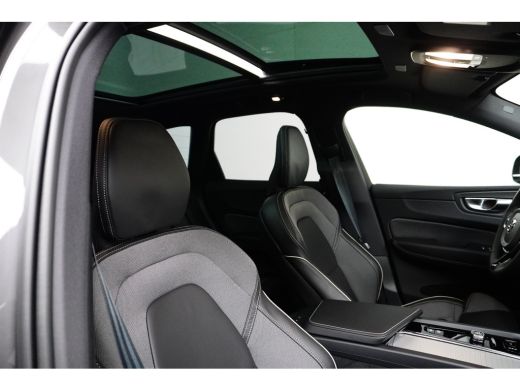 Volvo  XC60 Volvo T6 Plug-in hybrid AWD Plus Dark | Achterbank verwarmd | Alarmsysteem | Apple Carplay/Androi... ActivLease financial lease