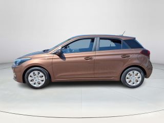 Hyundai i20 1.0 T-GDI Comfort | Rijklaarprijs! | Trekhaak 1000kg! | Climate Control | Cruise Control | Apple ...