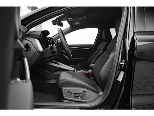 Audi A3 Sportback 40 TFSI e S edition | Achteruitrijcamera | Adaptief cruise control | Psrkeerhulp plus |... ActivLease financial lease