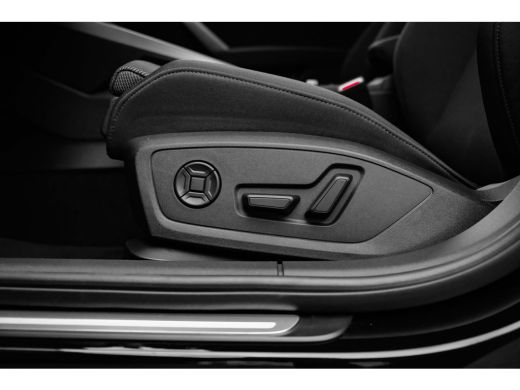 Audi A3 Sportback 40 TFSI e S edition | Achteruitrijcamera | Adaptief cruise control | Psrkeerhulp plus |... ActivLease financial lease
