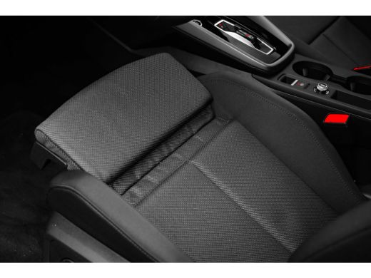 Audi A3 Sportback 40 TFSI e S edition | Achteruitrijcamera | Adaptief cruise control | Psrkeerhulp plus |... ActivLease financial lease