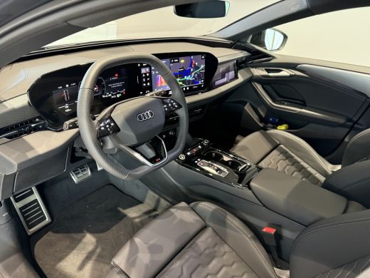 Audi A6 Avant e-tron Avant e-tron S edition 83 kWh Dit betreft een demo auto, informeer naar de beschikbaarheid ActivLease financial lease