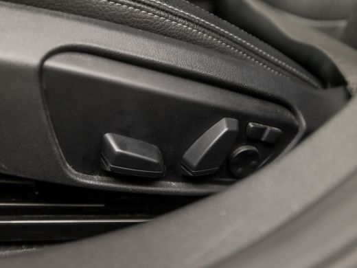 BMW 2 Serie Gran Coupé 218i High Executive M Sport Automaat (PANORAMADAK, M PAKKET, APPLE CARPLAY, HEAD-UP DI... ActivLease financial lease