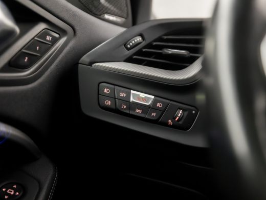 BMW 2 Serie Gran Coupé 218i High Executive M Sport Automaat (PANORAMADAK, M PAKKET, APPLE CARPLAY, HEAD-UP DI... ActivLease financial lease