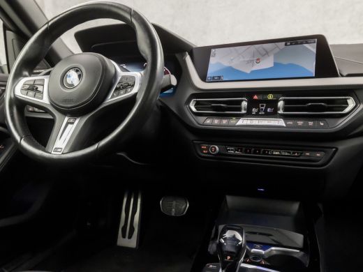 BMW 2 Serie Gran Coupé 218i High Executive M Sport Automaat (PANORAMADAK, M PAKKET, APPLE CARPLAY, HEAD-UP DI... ActivLease financial lease