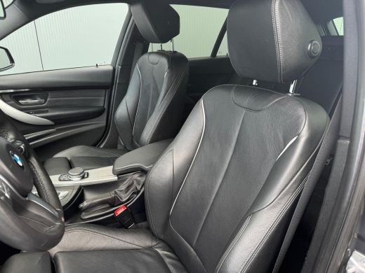 BMW 3 Serie Touring BMW 318i M-Sport Automaat | Leder | Camera | Carplay | Climate | Keyless | Navigatie | Fu... ActivLease financial lease