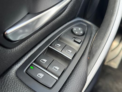 BMW 3 Serie Touring BMW 318i M-Sport Automaat | Leder | Camera | Carplay | Climate | Keyless | Navigatie | Fu... ActivLease financial lease