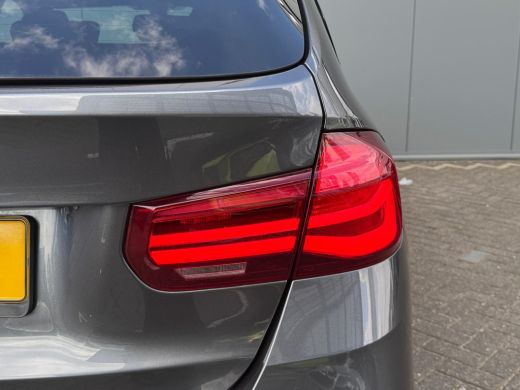 BMW 3 Serie Touring BMW 318i M-Sport Automaat | Leder | Camera | Carplay | Climate | Keyless | Navigatie | Fu... ActivLease financial lease
