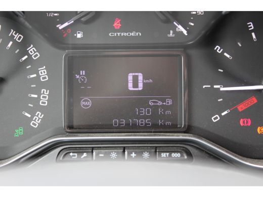 Citroën C3 Citroën 1.2 PURETECH 110PK SHINE / NAVI / CLIMA / LED / PDC / CAMERA / 17" LMV / WINTERPAKKET /BL... ActivLease financial lease