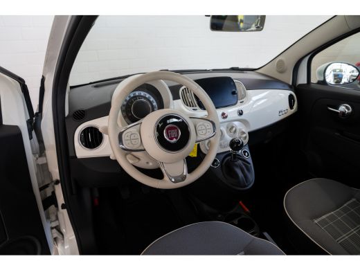 Fiat 500 1.2 Lounge | Navigatie | Parkeersensoren | Lichtmetalen velgen | Airco | ActivLease financial lease