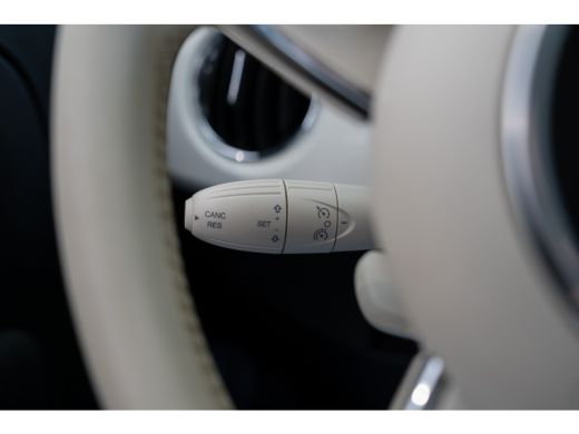 Fiat 500 1.2 Lounge | Navigatie | Parkeersensoren | Lichtmetalen velgen | Airco | ActivLease financial lease