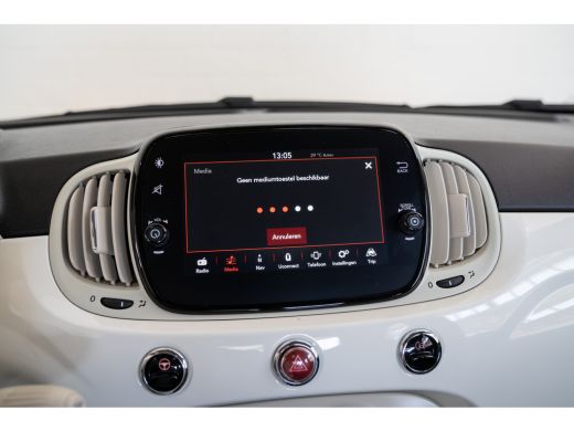 Fiat 500 1.2 Lounge | Navigatie | Parkeersensoren | Lichtmetalen velgen | Airco | ActivLease financial lease