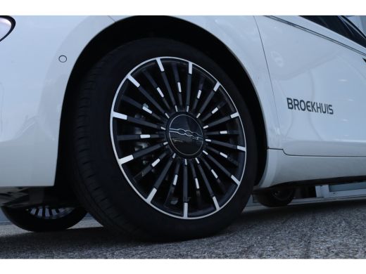 Fiat 500 Fiat La Prima 24 kWh | Adaptieve Cruise | Pano | Leder | Stoelverwarming | Camera | JBL Audio | N... ActivLease financial lease