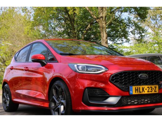 Ford Fiesta 1.5EB ST-X 200 PK | PERFORMANCE STOELEN | NAVI | CAMERA | CLIMA | WINTERPACK | CRUISE | PARK SENS... ActivLease financial lease
