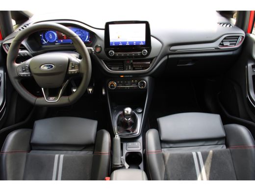 Ford Fiesta 1.5EB ST-X 200 PK | PERFORMANCE STOELEN | NAVI | CAMERA | CLIMA | WINTERPACK | CRUISE | PARK SENS... ActivLease financial lease