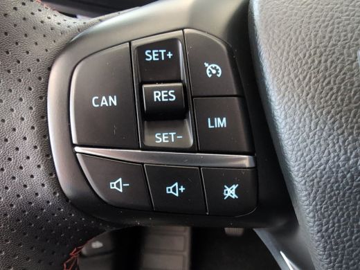 Ford Focus 1.0 ST Line | 18 inch | Winterpack | Cruise Control | Privacy Glass ActivLease financial lease