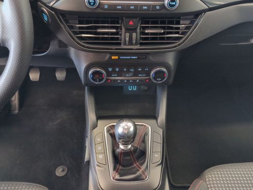 Ford Focus 1.0 ST Line | 18 inch | Winterpack | Cruise Control | Privacy Glass ActivLease financial lease