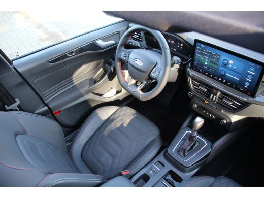 Ford Focus Ford 1.0EB 155PK HYBRID ST-LINE X | UNIEK!! | FULL OPTION!! | NL-AUTO! | LEDER | 19" ST MAGNETITE... ActivLease financial lease