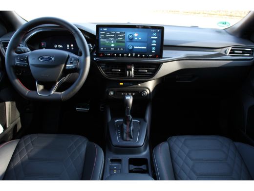 Ford Focus Ford 1.0EB 155PK HYBRID ST-LINE X | UNIEK!! | FULL OPTION!! | NL-AUTO! | LEDER | 19" ST MAGNETITE... ActivLease financial lease