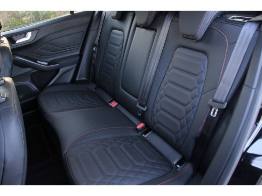 Ford Focus Ford 1.0EB 155PK HYBRID ST-LINE X | UNIEK!! | FULL OPTION!! | NL-AUTO! | LEDER | 19" ST MAGNETITE... ActivLease financial lease