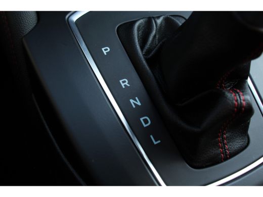 Ford Focus Ford 1.0EB 155PK HYBRID ST-LINE X | UNIEK!! | FULL OPTION!! | NL-AUTO! | LEDER | 19" ST MAGNETITE... ActivLease financial lease