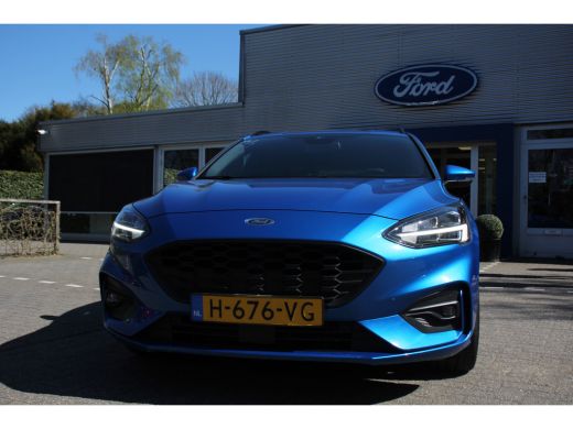 Ford FOCUS Wagon Ford 1.0EB ST-LINE | NL-AUTO! | WINTERPACK | FULL LED | 18'' LMV | NAVI | CLIMA | CRUISE | DEALER... ActivLease financial lease