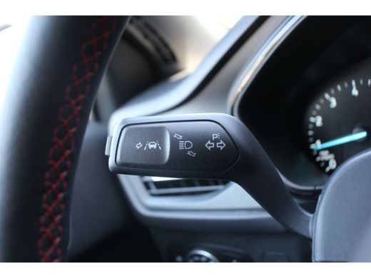 Ford FOCUS Wagon Ford 1.0EB ST-LINE | NL-AUTO! | WINTERPACK | FULL LED | 18'' LMV | NAVI | CLIMA | CRUISE | DEALER... ActivLease financial lease