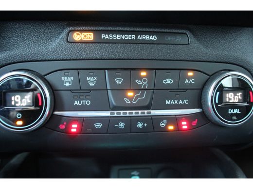 Ford FOCUS Wagon Ford 1.0EB ST-LINE | NL-AUTO! | WINTERPACK | FULL LED | 18'' LMV | NAVI | CLIMA | CRUISE | DEALER... ActivLease financial lease