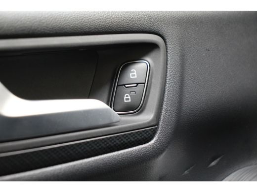 Ford Kuga 2.5 PHEV ST-LINE | NL-AUTO! | CAMERA | STANDVERWARMING | NAVI | CLIMA | CRUISE | PARKEERSENSOREN ... ActivLease financial lease