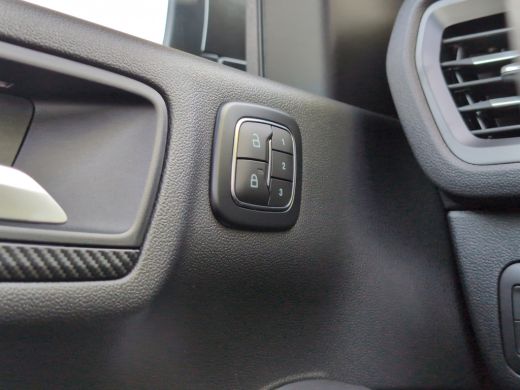 Ford Kuga Ford 2.5 PHEV ST-Line X | 20 inch! | Panoramadak | Head-up | Trekhaak ActivLease financial lease