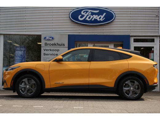 Ford Mustang Mach-E Mach-E RWD 75 kWh | NIEUW! | 18" LM. VELGEN | CAMERA | LEDER | ADAPT. CRUISE | AUT. INPARKEREN | ... ActivLease financial lease