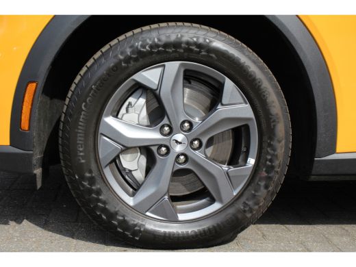 Ford Mustang Mach-E Mach-E RWD 75 kWh | NIEUW! | 18" LM. VELGEN | CAMERA | LEDER | ADAPT. CRUISE | AUT. INPARKEREN | ... ActivLease financial lease