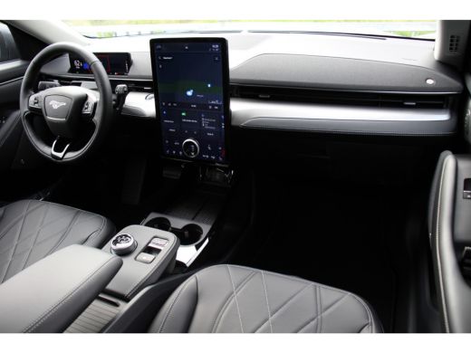 Ford Mustang Mach-E Mach-E RWD 75 kWh | NIEUW! | 18" LM. VELGEN | CAMERA | LEDER | ADAPT. CRUISE | AUT. INPARKEREN | ... ActivLease financial lease