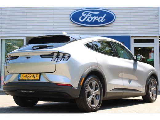 Ford Mustang Mach-E Ford RWD 75 | NL-AUTO! | 1e EIGENAAR! | LEDER | ADAPTIVE CRUISE | CAMERA | WINTERPACK | DE... ActivLease financial lease
