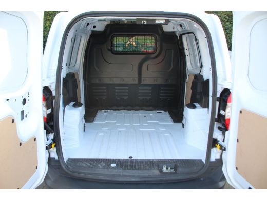 Ford Transit Courier Ford 1.5 TDC I | NL-AUTO! | DEALER OH! | STOELVERWARMING | VERWARMDE VOORRUIT | CLIMA | CRUISE | ... ActivLease financial lease