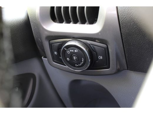 Ford Transit Custom 290 2.0 TDCI L2H1 | DEALER OH! | ORIGINEEL NL! | NAVIGATIE | PARK SENSOR V+A | ActivLease financial lease