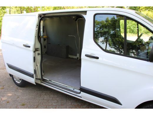 Ford Transit Custom 290 2.0 TDCI L2H1 | DEALER OH! | ORIGINEEL NL! | NAVIGATIE | PARK SENSOR V+A | ActivLease financial lease