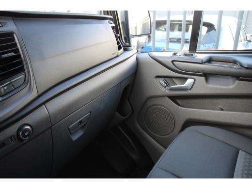 Ford Transit Custom 320 2.0 TDCI 170PK L2H1 LIMITED AUTOMAAT | 1E EIGENAAR! | NL-AUTO! | DEALER OH! | NAVI | CAMERA |... ActivLease financial lease