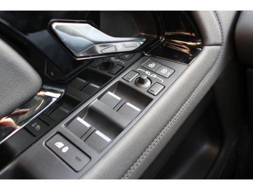 Land Rover Range Rover Evoque Land Rover P300e AWD R-DYNAMIC | PANODAK | NL-AUTO! | LEDER | WINTERPACK | 1E EIGENAAR! | PERFECT... ActivLease financial lease