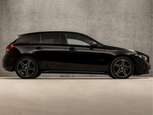 Mercedes A-Klasse 180 AMG Sport Automaat (APPLE CARPLAY, GROOT NAVI, SFEERVERLICHTING, CAMERA, LEDER/ALCANTARA, SPO... ActivLease financial lease