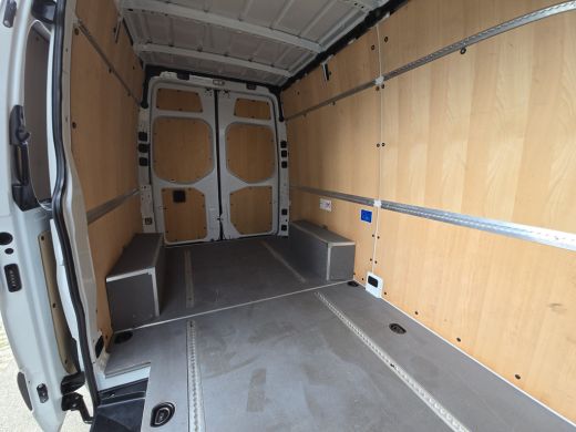 Mercedes-Benz Sprinter 317 1.9 CDI L2 H2 RWD - 170 Pk - Automaat - MBUX - Navi - ParkeerCamera - Stoelverwarming ActivLease financial lease