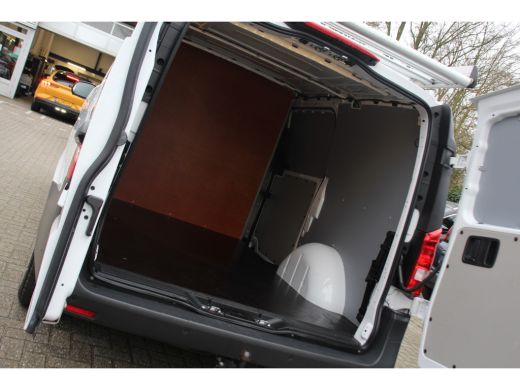 Mercedes Vito 116 CDI LANG | NL-AUTO! | NAVI | CRUISE | AIRCO | CAMERA | PARK SENS V+A | TREKHAAK | PRACHTIGE S... ActivLease financial lease