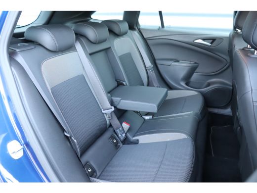 Opel Astra Sports Tourer Opel 1.2 TURBO 130PK ELEGANCE+ / NAVI / LEDER / CLIMA / AGR / PDC / 16" LMV / CAMER... ActivLease financial lease