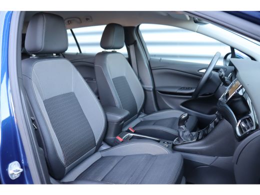 Opel Astra Sports Tourer Opel 1.2 TURBO 130PK ELEGANCE+ / NAVI / LEDER / CLIMA / AGR / PDC / 16" LMV / CAMER... ActivLease financial lease