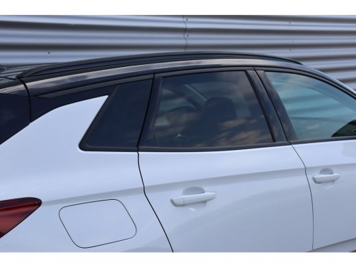 Opel Grandland Opel 1.2 TURBO 130PK LEVEL 4 GS AUTOMAAT / NAVI / LEDER / CLIMA / LED / PDC / AGR / 18" LMV / WIN... ActivLease financial lease