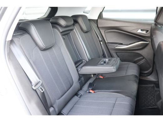 Opel Grandland Opel 1.2 TURBO 130PK LEVEL 4 GS AUTOMAAT / NAVI / LEDER / CLIMA / LED / PDC / AGR / 18" LMV / WIN... ActivLease financial lease