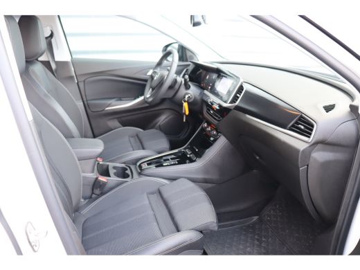 Opel Grandland Opel 1.2 TURBO 130PK LEVEL 4 GS AUTOMAAT / NAVI / LEDER / CLIMA / LED / PDC / AGR / 18" LMV / WIN... ActivLease financial lease