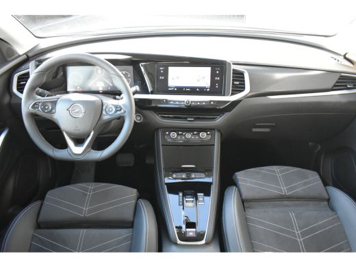 Opel Grandland 1.2 Turbo Ultimate 130pk Automaat | Comfortstoelen | LED-Matrix | Navigatie | Stuur/Stoelverwarmi... ActivLease financial lease